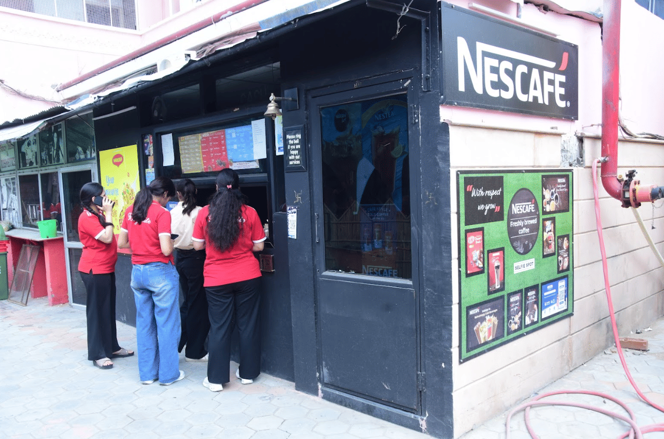 Biyani Girls College Jaipur Canteen photo 11